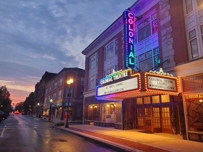 Colonial Theatre — photo 1 of 4