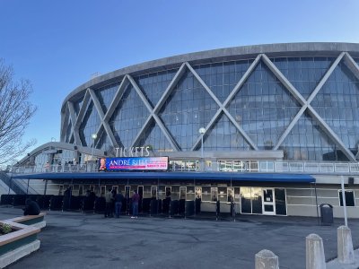 Oakland Arena — photo 4 of 4