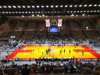 Selland Arena at Fresno Convention Center — photo 1 of 4