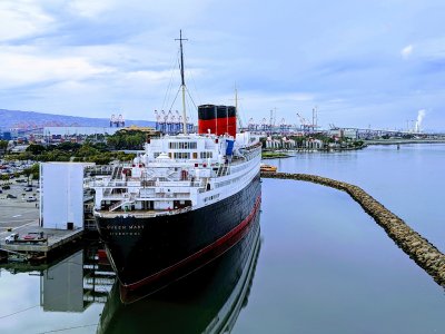 Queen Mary Waterfront — photo 1 of 4