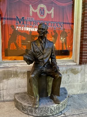 Metropolitan Theatre — photo 3 of 4