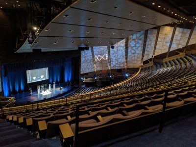 Arie Crown Theater — photo 2 of 4