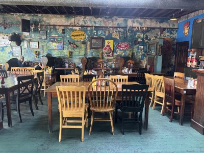 The Earl — photo 3 of 4