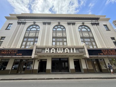 Hawaii Theatre — photo 1 of 4