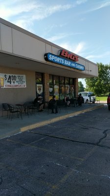 Bigs Bar — photo 1 of 4