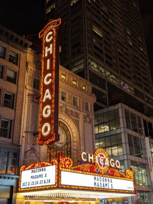 The Chicago Theatre — photo 1 of 4