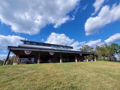 Bear Creek Smokehouse — photo 2 of 4