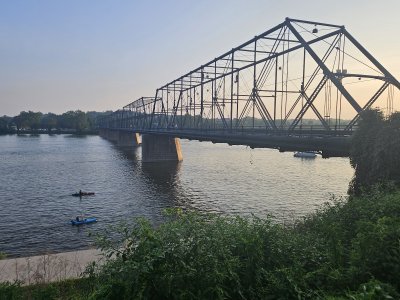 Riverfront Park — photo 1 of 4