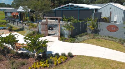 7 Oaks Event Garden — photo 1 of 4