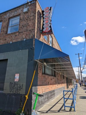 Showbox SoDo — photo 1 of 4