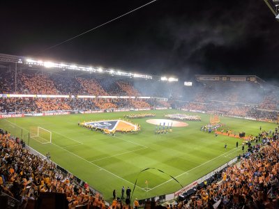 Shell Energy Stadium — photo 2 of 4