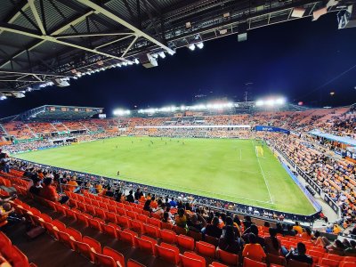 Shell Energy Stadium — photo 3 of 4
