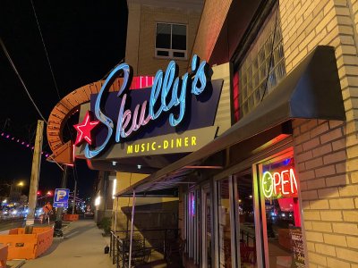 Skully's Music Diner — photo 2 of 4