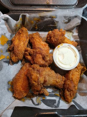 Black Swan Bar & Grill — photo 3 of 4