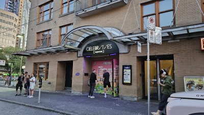 Celebrities Nightclub — photo 1 of 4