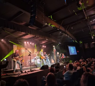 Kentucky Opry — photo 2 of 4