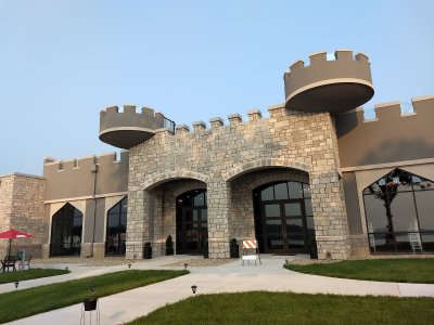 Castle Ridge — photo 2 of 4