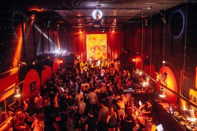 Fox Cabaret — photo 3 of 4