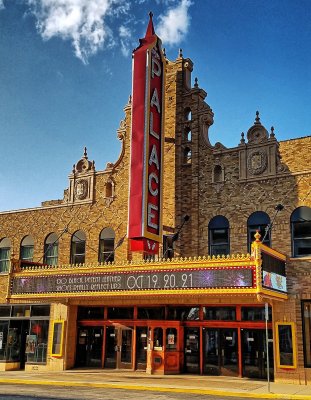 Palace Theatre — photo 2 of 4