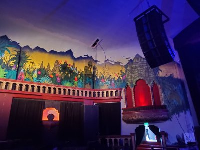 Oriental Theater — photo 3 of 4